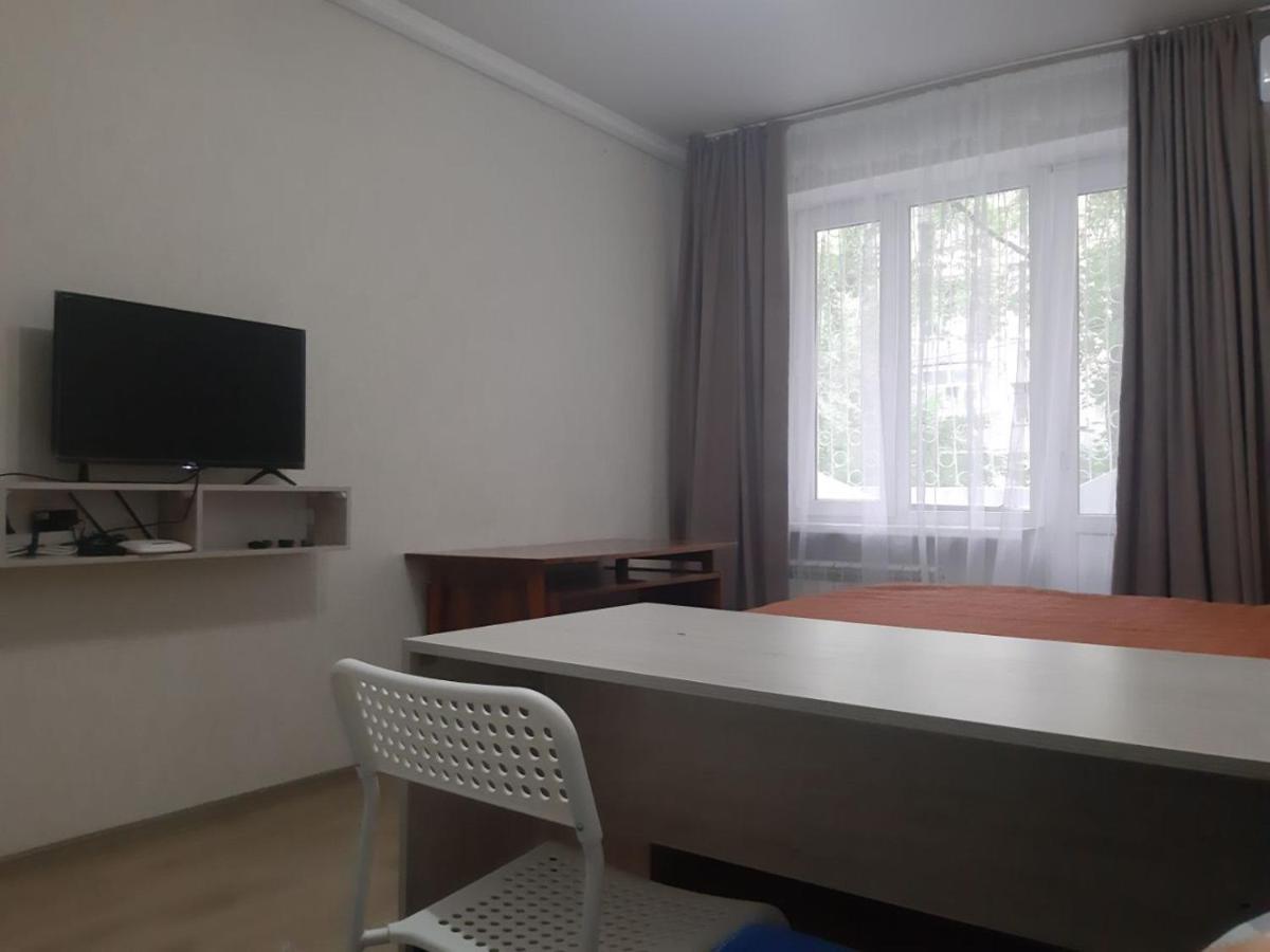 Апартаменты Aura On Sydykova Street 290 Бишкек Экстерьер фото