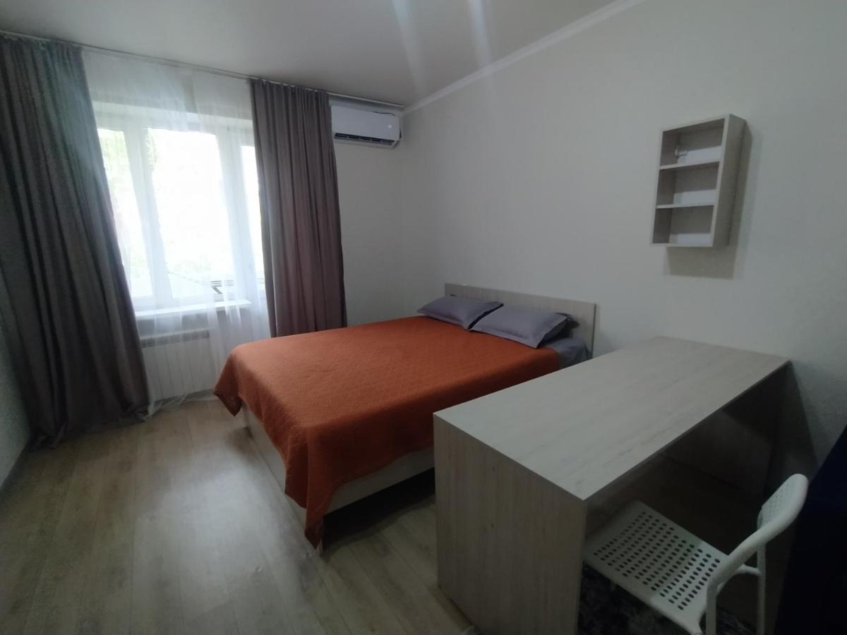 Апартаменты Aura On Sydykova Street 290 Бишкек Экстерьер фото