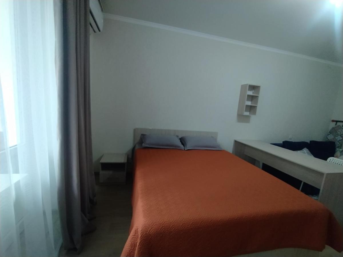 Апартаменты Aura On Sydykova Street 290 Бишкек Экстерьер фото